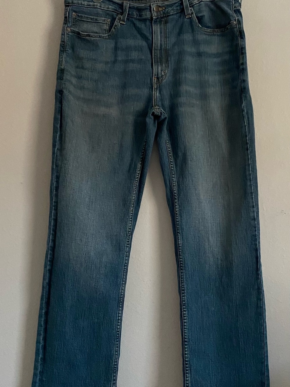 Levi's Men's Medium Blue Straight Jeans